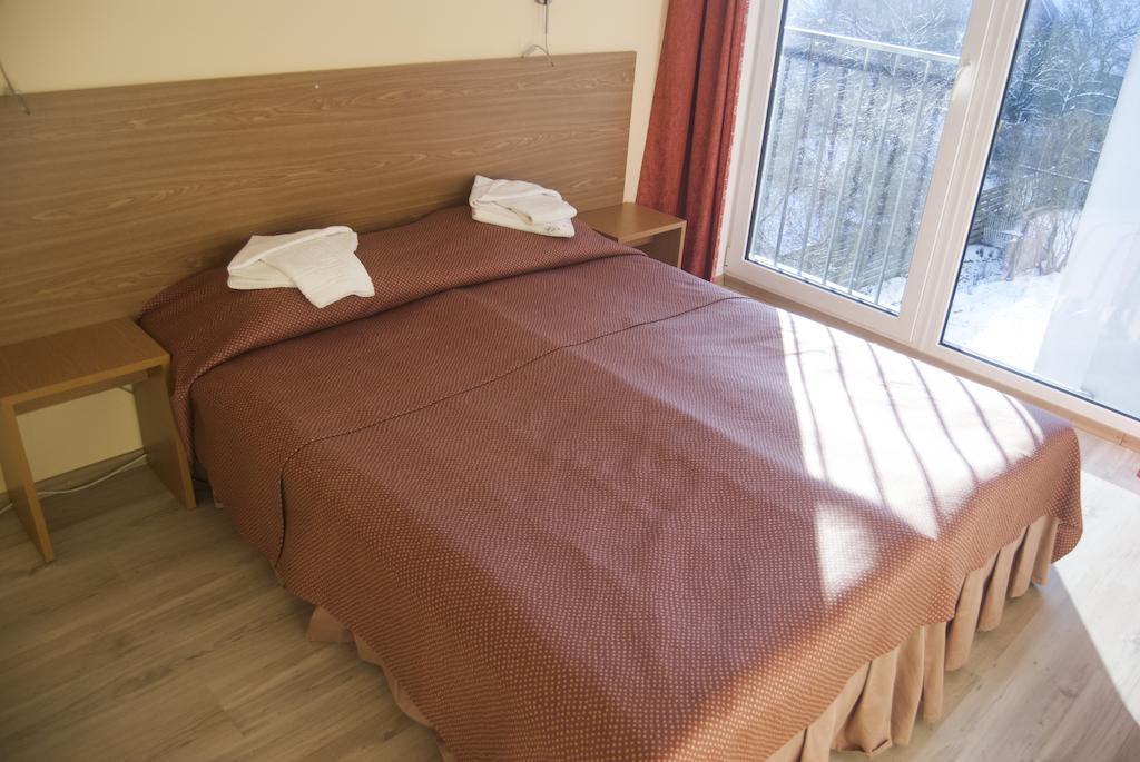 Carolina Hotel ปาร์นู ภายนอก รูปภาพ