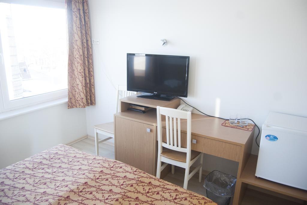Carolina Hotel ปาร์นู ภายนอก รูปภาพ